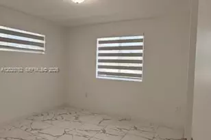 811 E 52nd St, Hialeah, FL 33013 - Photo 33