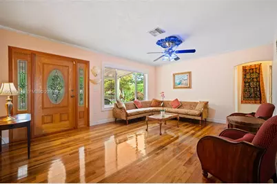 10 S Melrose Dr, Miami Springs, FL 33166 - Photo 7