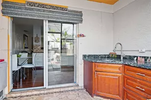 255 E 3rd St, Hialeah, FL 33010 - Photo 25