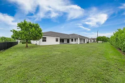2031 Meadows Dr, Davie, FL 33324 - Photo 39