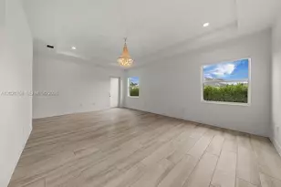 2031 Meadows Dr, Davie, FL 33324 - Photo 21