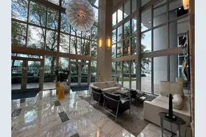 185 SW 7th St #3803, Miami, FL 33130 - Photo 3