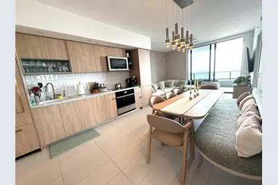159 NE 6th St #4016, Miami, FL 33132 - Photo 3