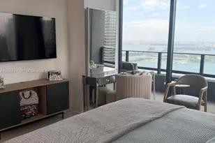159 NE 6th St, Miami, FL 33132 - Photo 11
