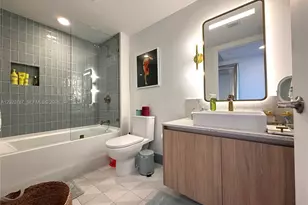 159 NE 6th St, Miami, FL 33132 - Photo 35