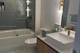 159 NE 6th St, Miami, FL 33132 - Photo 25