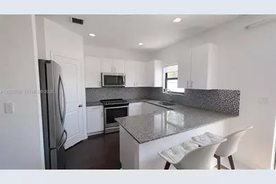 438 NE 194th Ter #438, Miami, FL 33179 - Photo 7