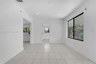 1918 NW 19th Ave, Miami, FL 33125 - Photo 19