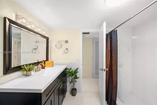 1330 NE 105th St, Miami Shores, FL 33138 - Photo 15