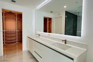 700 NE 24th St, Miami, FL 33137 - Photo 13