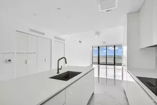700 NE 24th St, Miami, FL 33137 - Photo 7