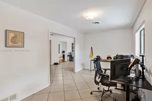 480 SW 55th Ave, Plantation, FL 33317 - Photo 39
