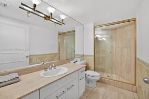 21205 Yacht Club Dr, Aventura, FL 33180 - Photo 33