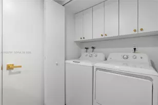 19101 NE 36th Ct, Aventura, FL 33180 - Photo 27