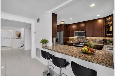 1010 NE 204th Ter, Miami, FL 33179 - Photo 29