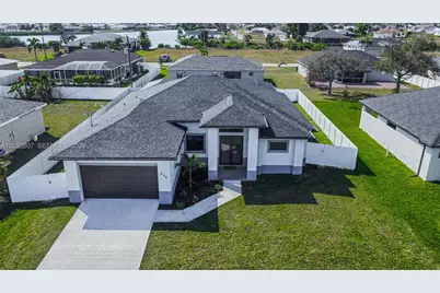 836 NE 6th Pl, Cape Coral, FL 33909 - Photo 49