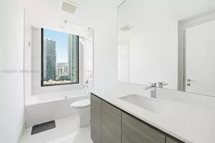 460 NE 28th St, Miami, FL 33137 - Photo 7
