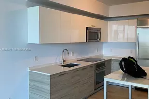 1300 Brickell Bay Dr, Miami, FL 33131 - Photo 3