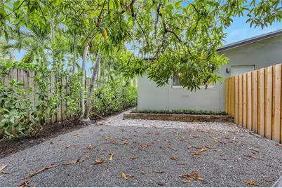 1015 W Las Olas Blvd #3, Fort Lauderdale, FL 33312 - Photo 15