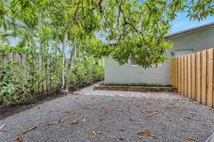 1015 W Las Olas Blvd, Fort Lauderdale, FL 33312 - Photo 15