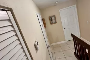5953 W 28th Ave, Hialeah, FL 33016 - Photo 17