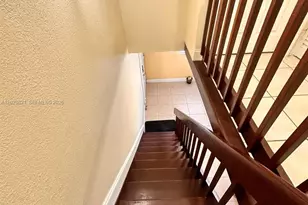 5953 W 28th Ave, Hialeah, FL 33016 - Photo 15