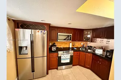 5953 W 28th Ave #24, Hialeah, FL 33016 - Photo 11