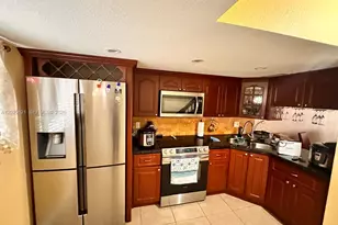 5953 W 28th Ave, Hialeah, FL 33016 - Photo 11