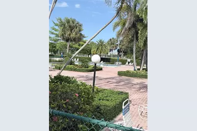 605 Oaks Dr #307, Pompano Beach, FL 33069 - Photo 57