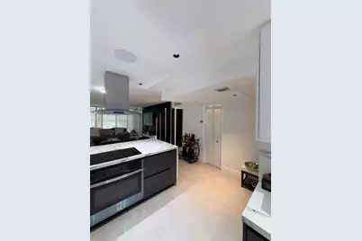605 Oaks Dr #307, Pompano Beach, FL 33069 - Photo 11