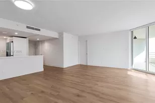 555 NE 34th St, Miami, FL 33137 - Photo 13