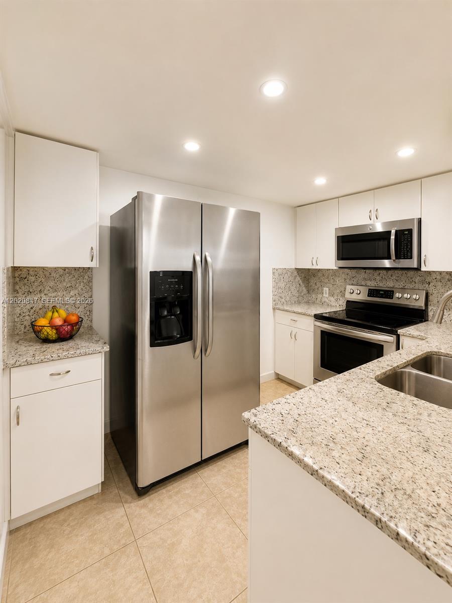 1460 NE 169th St #108 - 1460 NE 169th St #108, North Miami Beach, FL 33162 Luxury Property | Jose Angel Pina