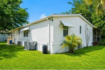 3880 Packinghouse Rd, Other City - In The State Of Florida, FL 33920 - Photo 45