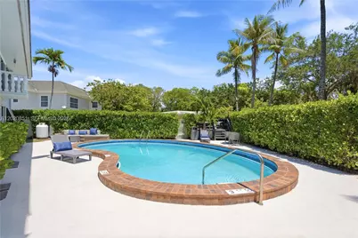 1200 Mariposa Ave #E104, Coral Gables, FL 33146 - Photo 11