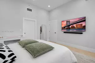 6917 Collins Ave, Miami Beach, FL 33141 - Photo 7