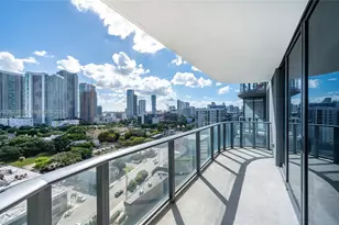 121 NE 34th St, Miami, FL 33137 - Photo 23