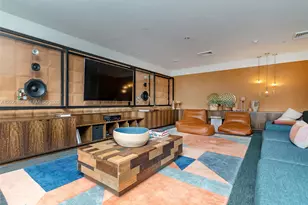 121 NE 34th St, Miami, FL 33137 - Photo 33