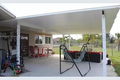496 SW 9th Ave, Florida City, FL 33034 - Photo 11