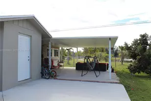 496 SW 9th Ave, Florida City, FL 33034 - Photo 7