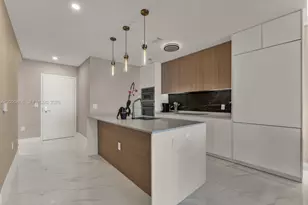 700 NE 24th St, Miami, FL 33137 - Photo 13