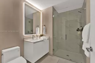 700 NE 24th St, Miami, FL 33137 - Photo 23