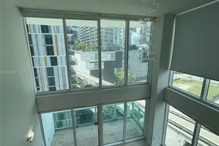 41 SE 5th St, Miami, FL 33131 - Photo 3
