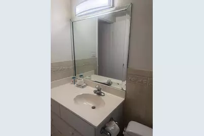 5601 Collins Ave #1718, Miami Beach, FL 33140 - Photo 17