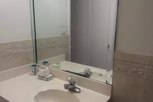 5601 Collins Ave, Miami Beach, FL 33140 - Photo 17