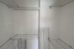 8059 NW 8th St, Miami, FL 33126 - Photo 33