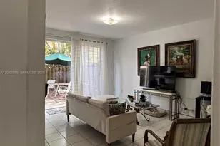 6920 NW 177th St, Hialeah, FL 33015 - Photo 7