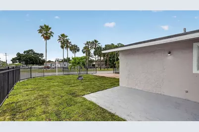 900 Sharazad Blvd, Opa-Locka, FL 33054 - Photo 27
