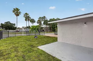 900 Sharazad Blvd, Opa-Locka, FL 33054 - Photo 27
