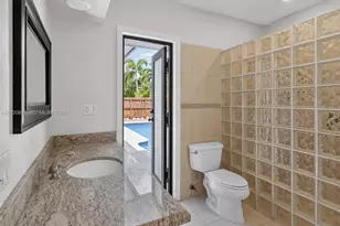 10407 NW 5th St, Plantation, FL 33324 - Photo 31
