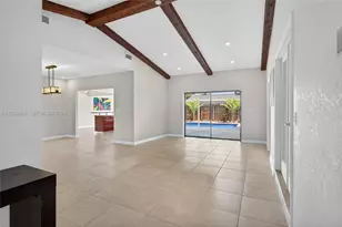 10407 NW 5th St, Plantation, FL 33324 - Photo 13